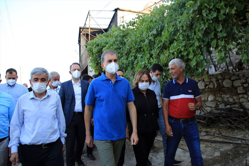 AK Parti'li Ömer Çelik Mersin'deki orman yangınında zarar gören alanları inceledi - Resim: 4