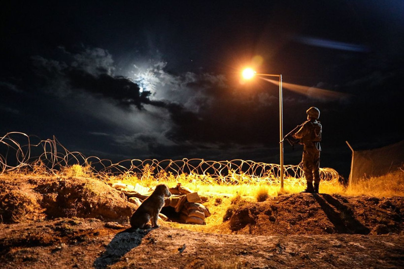 Güvenlik güçleri İran sınırında gece gündüz nöbette - Resim: 1