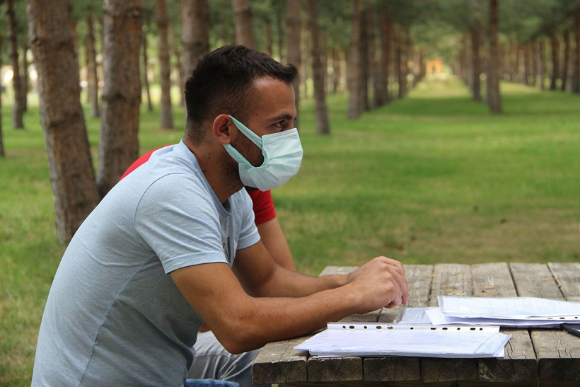 Böyle anne mi olur! 3 yaşındaki kızına alkol içirip fotoğrafını çektirdi! Şaka amaçlıymış - Resim: 4