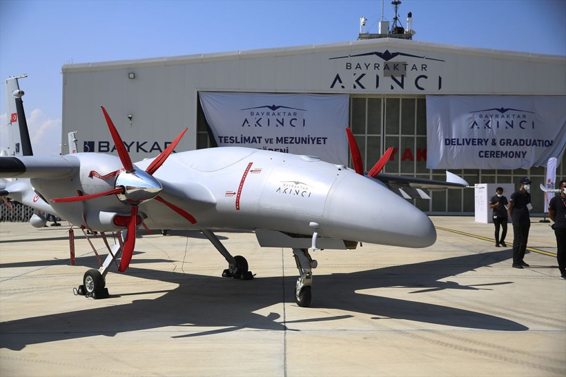 AKINCI TİHA görücüye çıktı! Savaş uçaklarının yükünü hafifletecek - Resim: 2