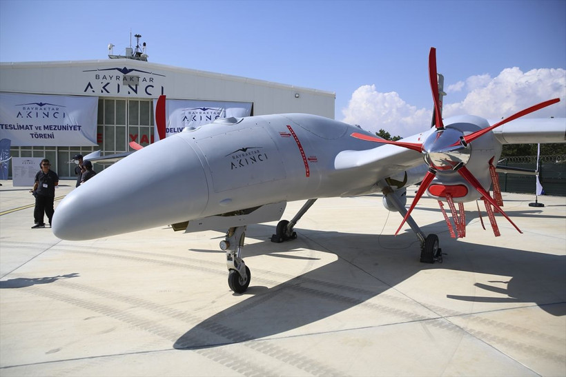 AKINCI TİHA görücüye çıktı! Savaş uçaklarının yükünü hafifletecek - Resim: 4