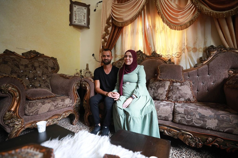 Doğumuna günler kala şartlı tahliye edildi! Hapiste gördüğü işkenceyi ve aklındaki o soruyu anlatı - Resim: 1