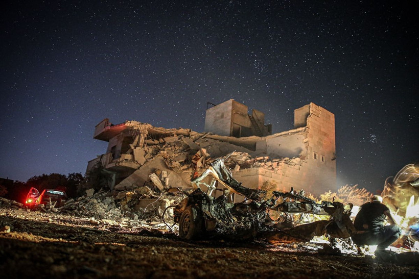 Esed rejiminin, İdlib kent merkezine düzenlediği saldırıda 4 sivil öldü - Resim: 1