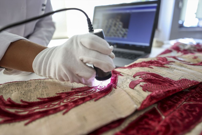 Kanuni Sultan Süleyman'ın tören kaftanına bir de böyle bakın - Resim: 3