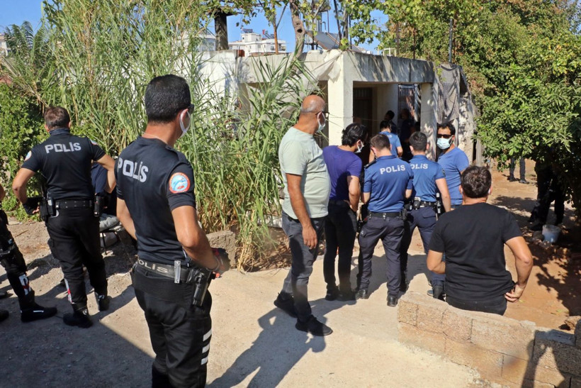 Antalya'da her şey çay içerken oldu sinir krizi geçirdi! Gözyaşları sel oldu: Ben anayım - Resim: 4