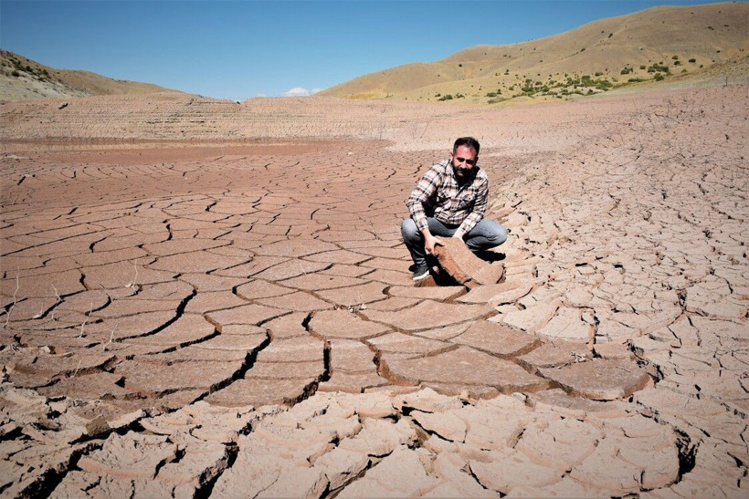 Elazığ'da gören gözlerine inanamadı barajın son hali içler acısı! Tehlike çanları çalıyor - Resim: 4