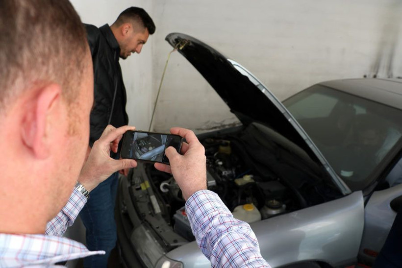 Sivas'ta yıllardır garajda tutuldu 95 model Opel'in benzeri yok açık arttırmayla satıldı fiyatı sır gibi saklanıyor - Resim: 2