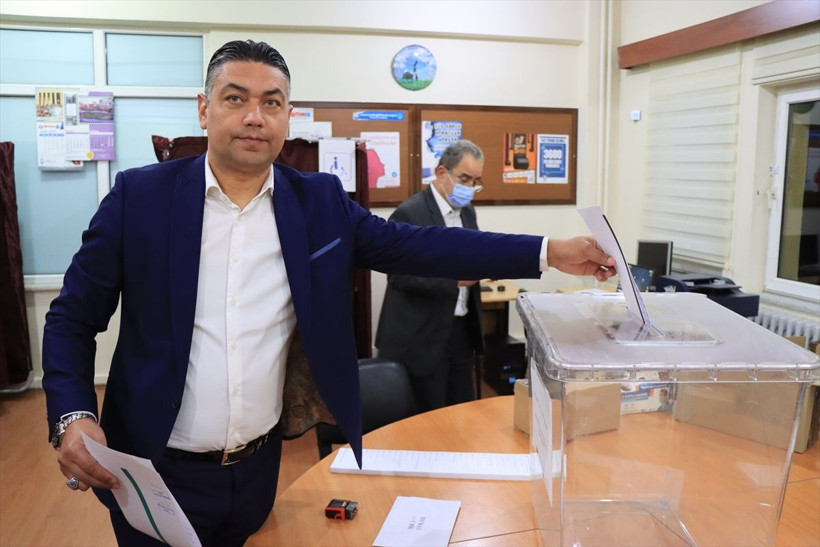 Bulgaristan’da ilk kez bir Türk cumhurbaşkanlığı için yarışıyor! Trakya sandık başına koştu - Resim: 1