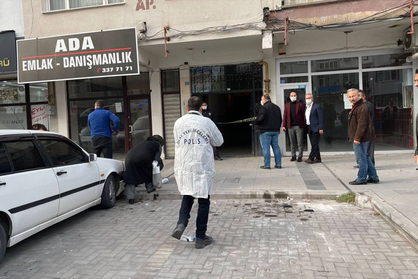 Kayseri'de dehşet! Annesini öldürüp babasını bıçakladı - Resim: 1