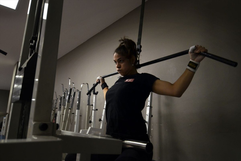 Yüzmeye giderken tesadüfen girdiği halter salonundan şampiyon çıktı - Resim: 2