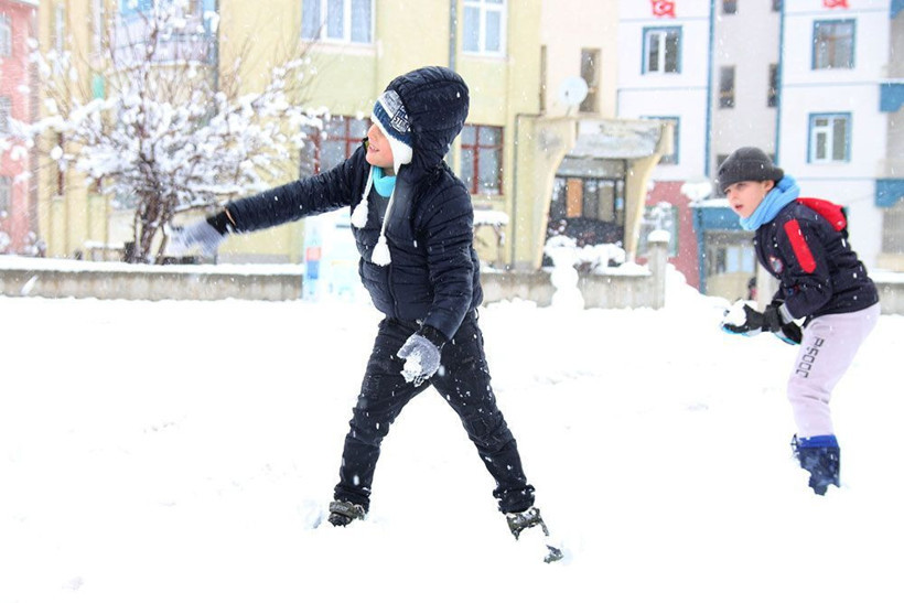 16 şehirde okullar bir gün tatil edildi! İşte kar yağışı nedeniyle okulların tatil edildiği iller - Resim: 1