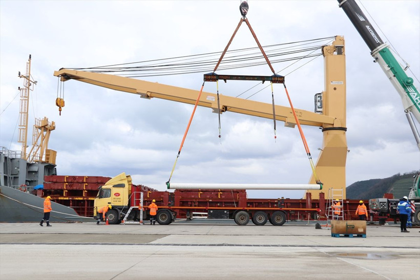 Karadeniz gazını taşıyacak boruların ilk etabı Filyos Limanı'na getirildi - Resim: 2