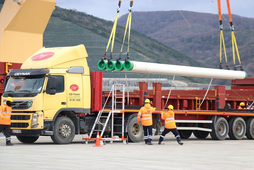 Karadeniz gazını taşıyacak boruların ilk etabı Filyos Limanı'na getirildi - Resim: 4