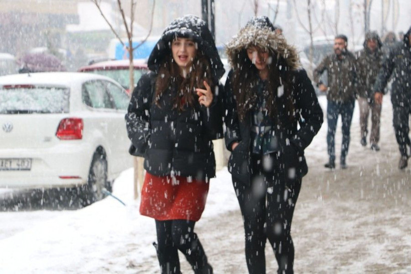 Fena kar geliyor Meteoroloji 23 ilde alarm verdi! Bu saatlere dikkat: İstanbul Ankara Eskişehir Van hava durumu... - Resim: 1
