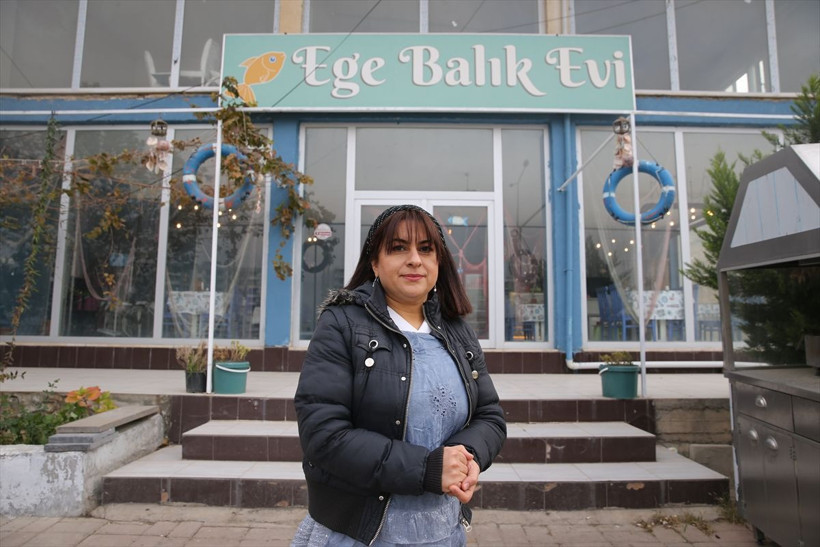 Mardin'de balık restoranı açtı 'balıkçı Azize' konuştu: Bölgede balığı sevdirmek zor oldu - Resim: 1