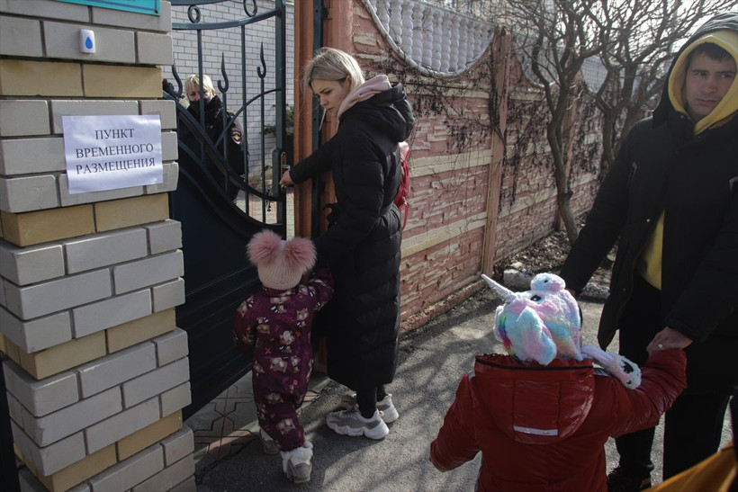 Ukrayna'nın Donbas bölgesindeki Rusların tahliyesi sürüyor! Erkekler askere alınıyor - Resim: 4