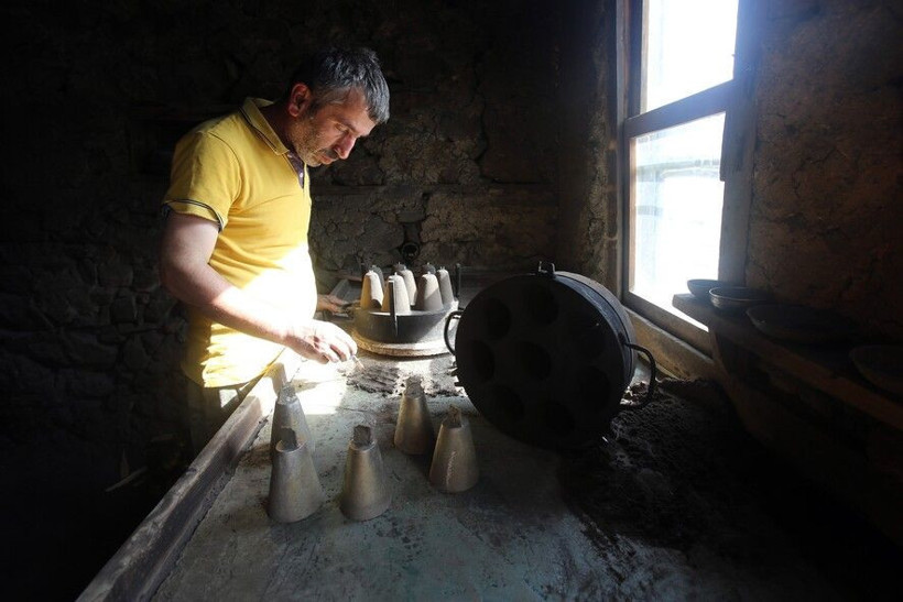 Türkiye'de yalnızca Gümüşhane ve Samsun'da üretiliyor! Hurdalardan yapılıyor: 15 seneye kadar bu iş tükenecek - Resim: 3