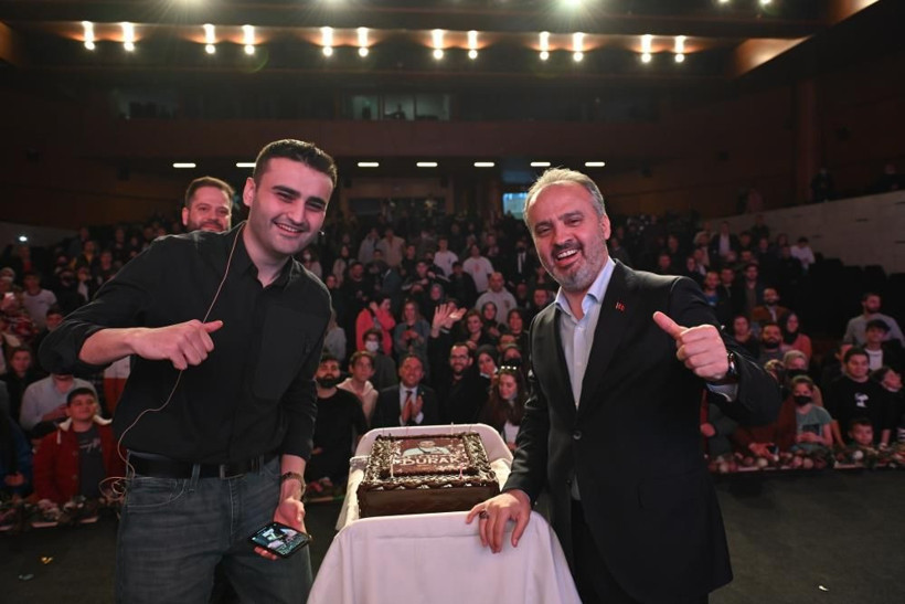 Cristiano Ronaldo dünyaca ünlü ortağını açıkladı! İngiltere'deki restorana bakın kim ortak olmuş - Resim: 3