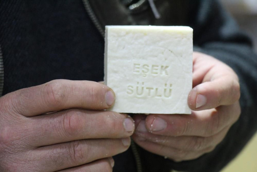 Mardin'de TV'de görüp bu işe başladı! Kilolarca üretip yurtdışına satıyorlar: Hiçbir yere bakmasınlar - Resim: 2