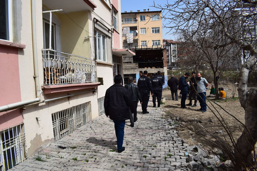 24 yaşındaki gencin sır ölümü! Eve giden kardeşi korkunç halde buldu - Resim: 4