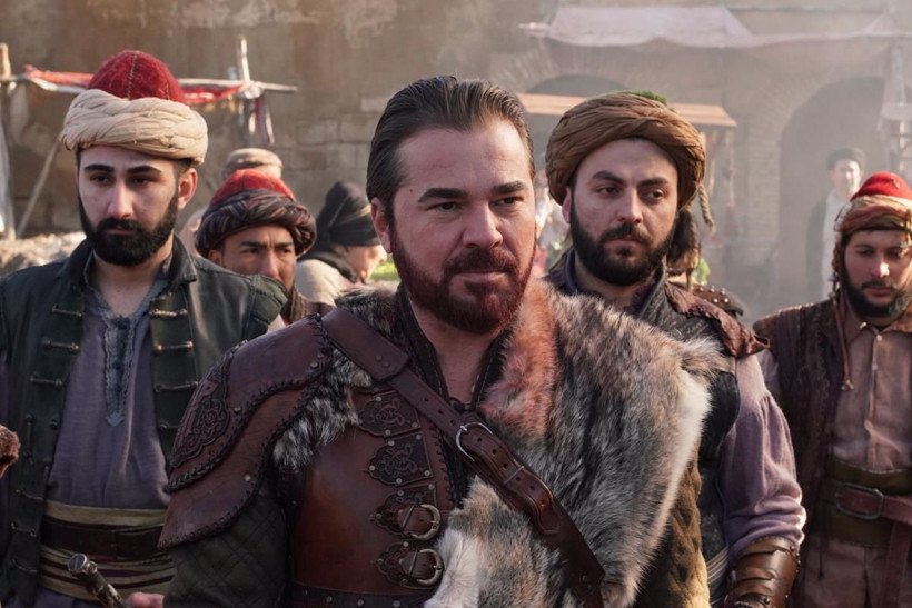 5'ine birden fark attı reytingde zirve bakın kimin oldu: Barbaroslar Camdaki Kız Güldür Güldür Mahkum Survivor - Resim: 3