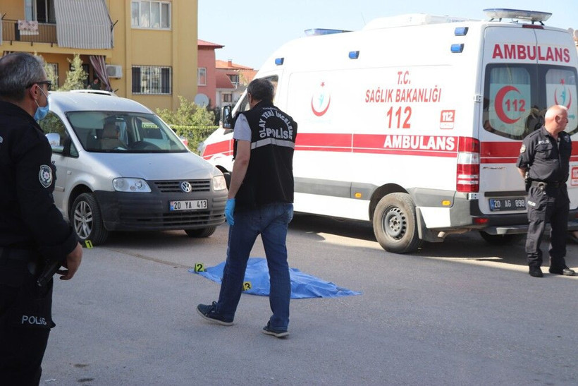 Denizli'de acı haberi alanın dünyası başına yıkıldı! Gözyaşları sel oldu: Yürek yakan detay ortaya çıktı - Resim: 1