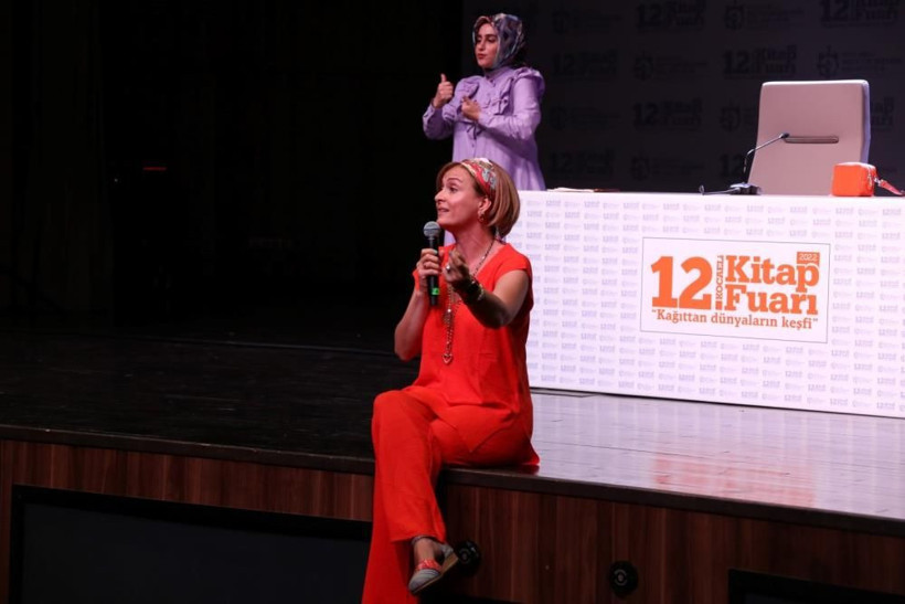 'Kendime uygun bulmadım' diyen Ceyda Düvenci ayrılık haberini açıkladı: İniş çıkışlarım var. - Resim: 2