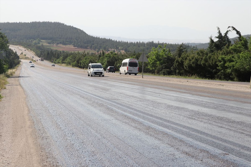 Sıcak hava asfaltı eritti! Meteoroloji Uzmanı Orhan Şen açıkladı asıl o gün kavrulacağız - Resim: 1