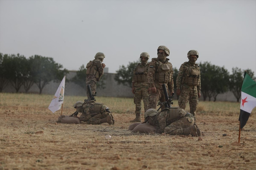 Türkiye'nin Münbiç ve Tel Rıfat operasyonu öncesi 2 bin askerle gövde gösterisi! SMO birlikleri hazır... - Resim: 3