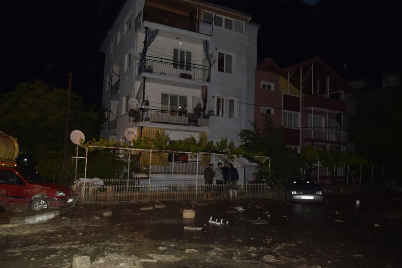 Burdur'da sağanak yağış can aldı! Korkunç onlarca ev sular altında - Resim: 4