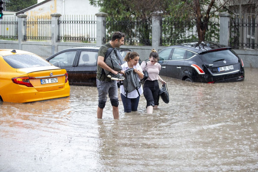 Ankara için saat verildi! Meteoroloji ve AFAD'dan sonra valilikten acil uyarı sağanak ve sel... - Resim: 2