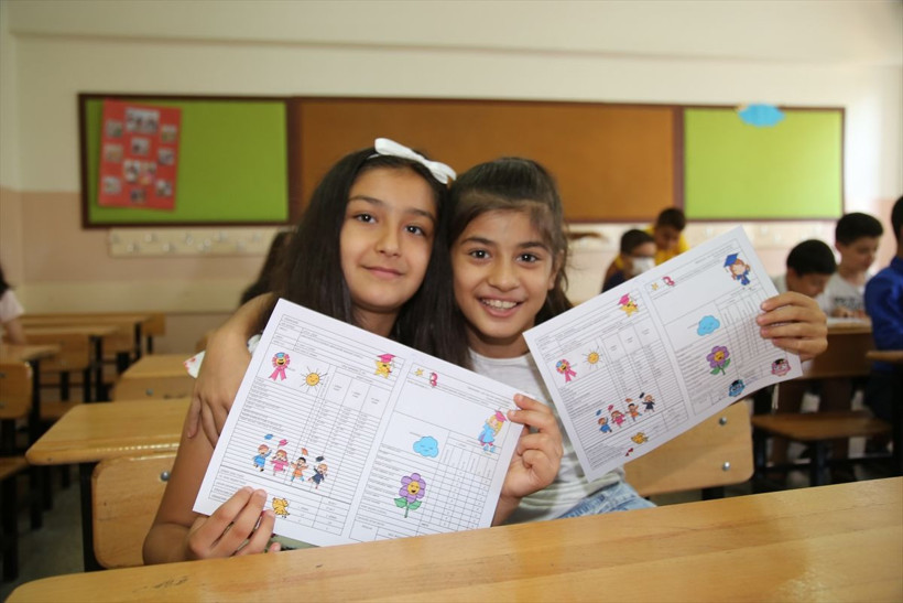 Okullarda karne heyecanı günü! MEB bu yaz ilk kez yapacak başvurular başladı - Resim: 4