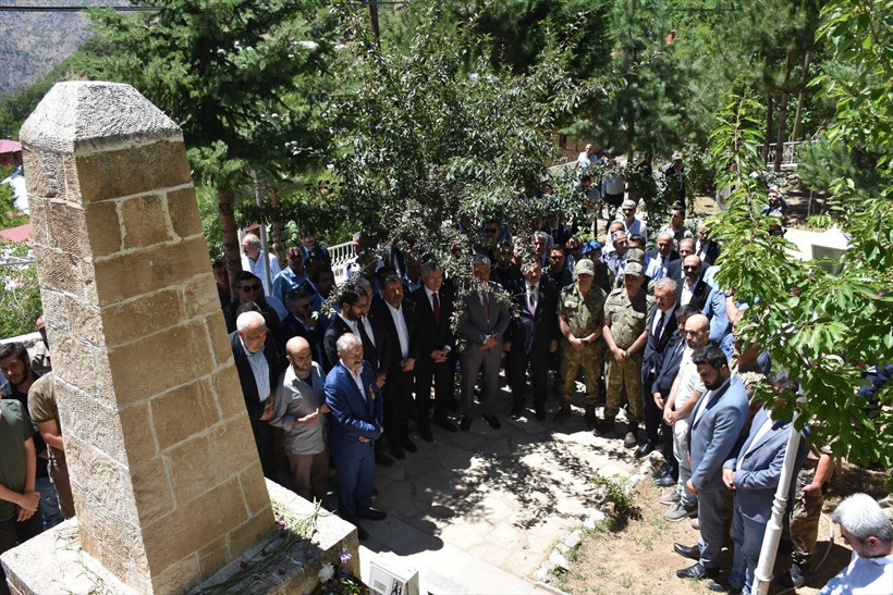 Başbağlar'da katledilen 33 sivil 29. yıldönümünde törenle anıldı! Bu milletin ferdi olamazlar - Resim: 1