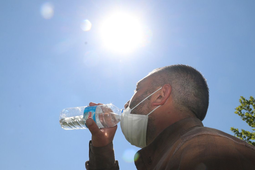 Hem sağanak vuracak hem kavuracak! Harita kıpkırmızı İstanbul, Aydın, İzmir, Burdur - Resim: 1