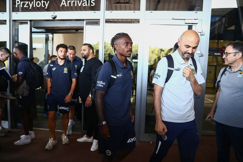 Fenerbahçe'ye Polonya'da parmak izi ve pasaport zorluğu! 1 saat beklettiler - Resim: 2