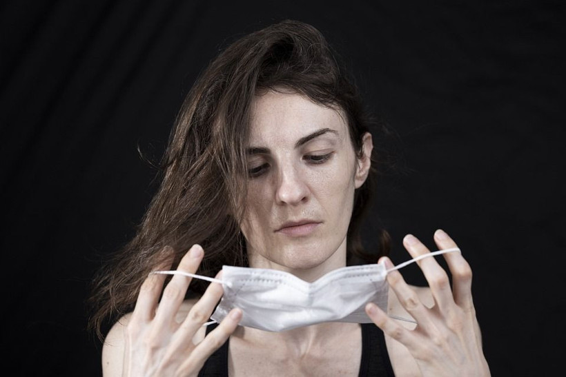 Koronavirüs vakaları patladı maske fiyatlarına yüzde 300 zam geldi! Fırsatçılar işbaşında - Resim: 4