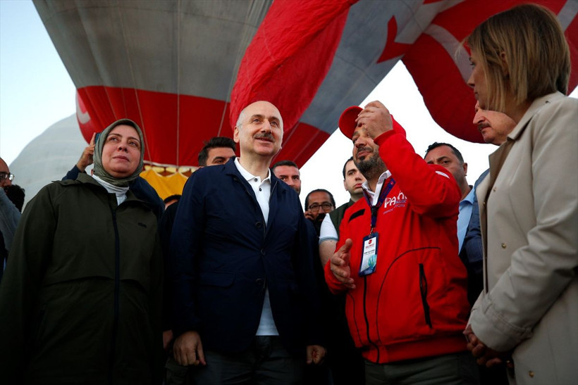 Ulaştırma Bakanı Karaismailoğlu, Kapadokya'da BALONFEST 2022'de yerli sıcak hava balonuyla uçtu - Resim: 3