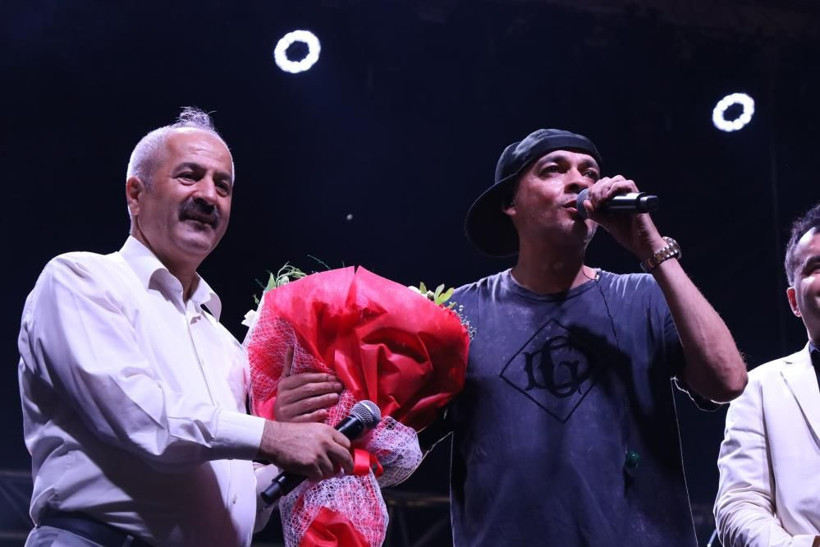 Kocaeli'ndeki Ceza konserinde öyle bir kavga çıktı ki ortalık birbirine girdi - Resim: 3