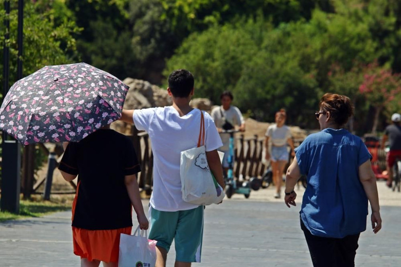 Bugün serin yer yok cehennem sıcakları geldi Meteoroloji uzmanı sıraladı Aydın, Denizli, Malatya... - Resim: 2