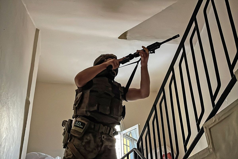 Mersin'de "Temizleme Operasyonu" başlatıldı! HDP'li il başkanı da gözaltında - Resim: 3