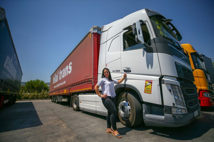 Kocasından ayrılan kadın tır şoförü oldu 'Yolların Sultanı' diyorlar - Resim: 1