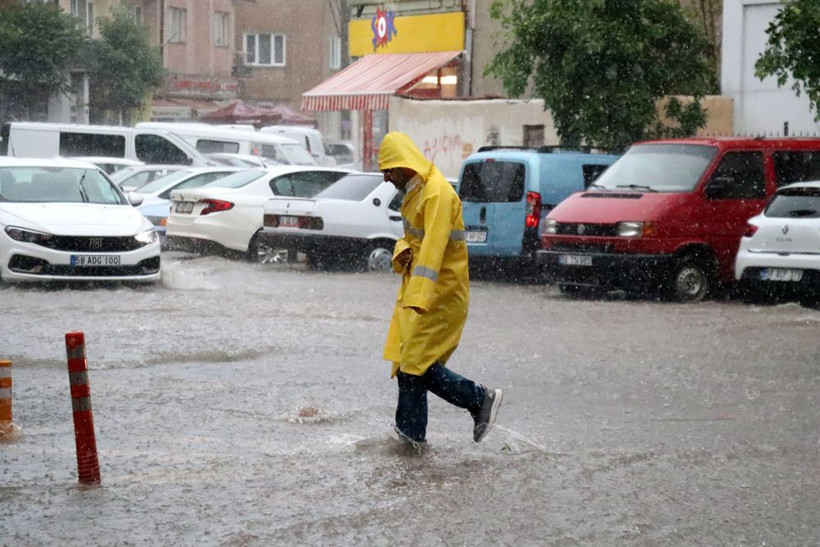 Yaza veda! Kış bir anda bastıracak uzmanı tarihi söyledi Meteoroloji'den sağanak uyarısı - Resim: 1