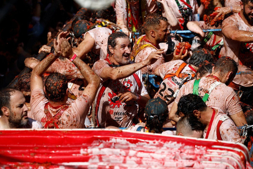 İspanya'da domates festivali! İşte 130 tonluk israfın görüntüleri... 'Tekrar doğuyoruz' - Resim: 1