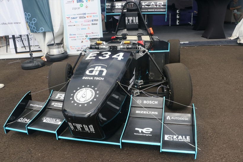 0'dan 100'e 3 saniyede çıkıyor yüzde İTÜ'lü öğrenciler 100 elektrikli araç geliştirdi - Resim: 1