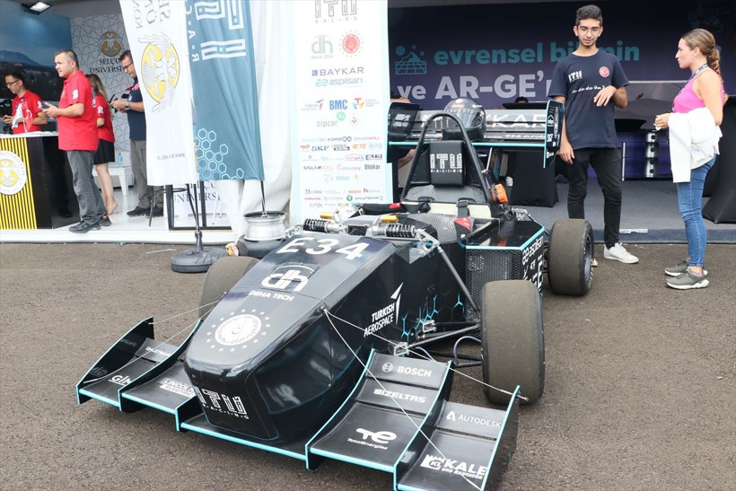 0'dan 100'e 3 saniyede çıkıyor yüzde İTÜ'lü öğrenciler 100 elektrikli araç geliştirdi - Resim: 2