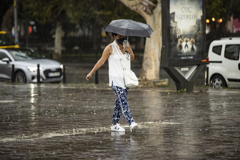 Sağanak vuracak! 3 şehire sarı kodlu uyarı! İşte hafta sonu hava... İstanbul, Tekirdağ, Ankara, İzmir... - Resim: 2