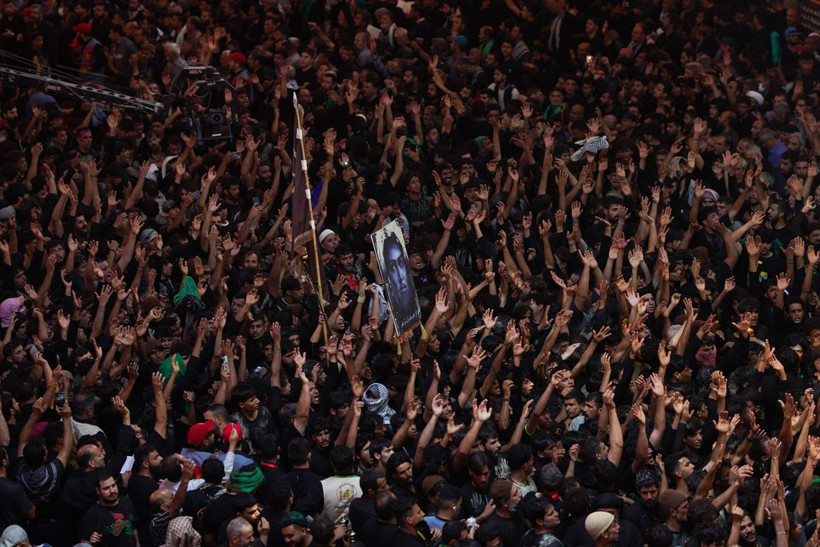 Yüzbinler Hz. Hüseyin için ağladı! 'Erbain'de Kerbela şehitleri için mersiye ve ağıtlar göklere yükseldi - Resim: 3