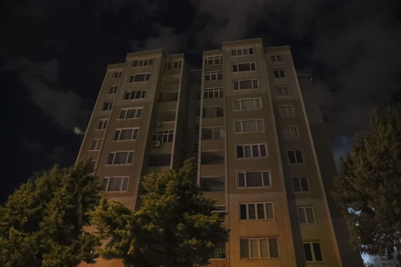 Beylikdüzü'ndeki plastik fabrikası 16 saattir yanıyor! Çevredeki binalar boşaltıldı - Resim: 2