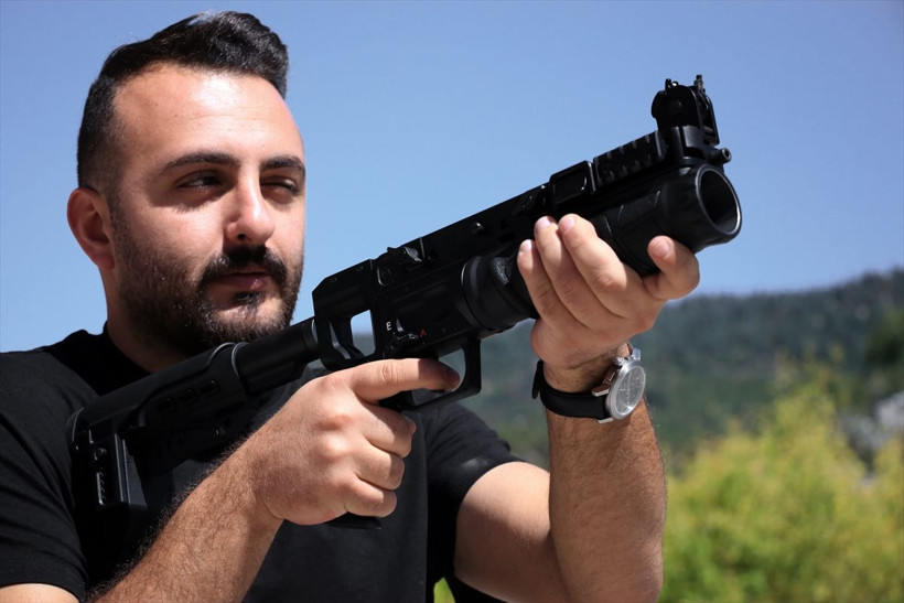 Yerli üretildi, ülkeler sıraya girdi! Azerbaycan'a gönderiliyor işte Mehmetçiğin bomba atarı - Resim: 1