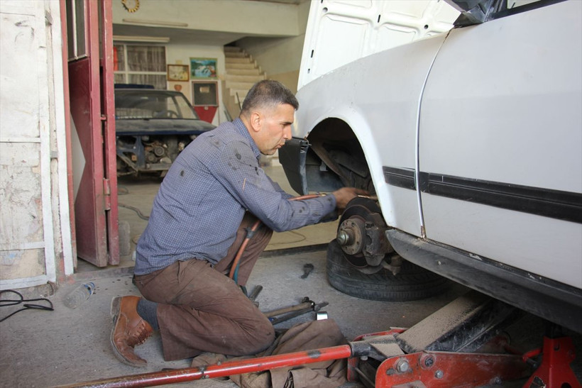 Gündüz sanayide kaportacı akşam sahnede solist - Resim: 1